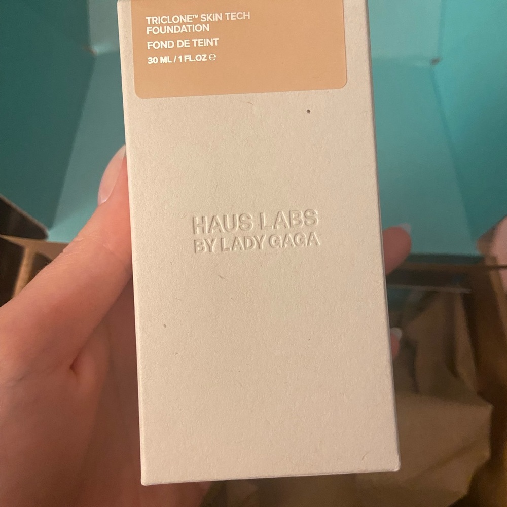 Haus Labs Thiclone Skin Tech Foundation